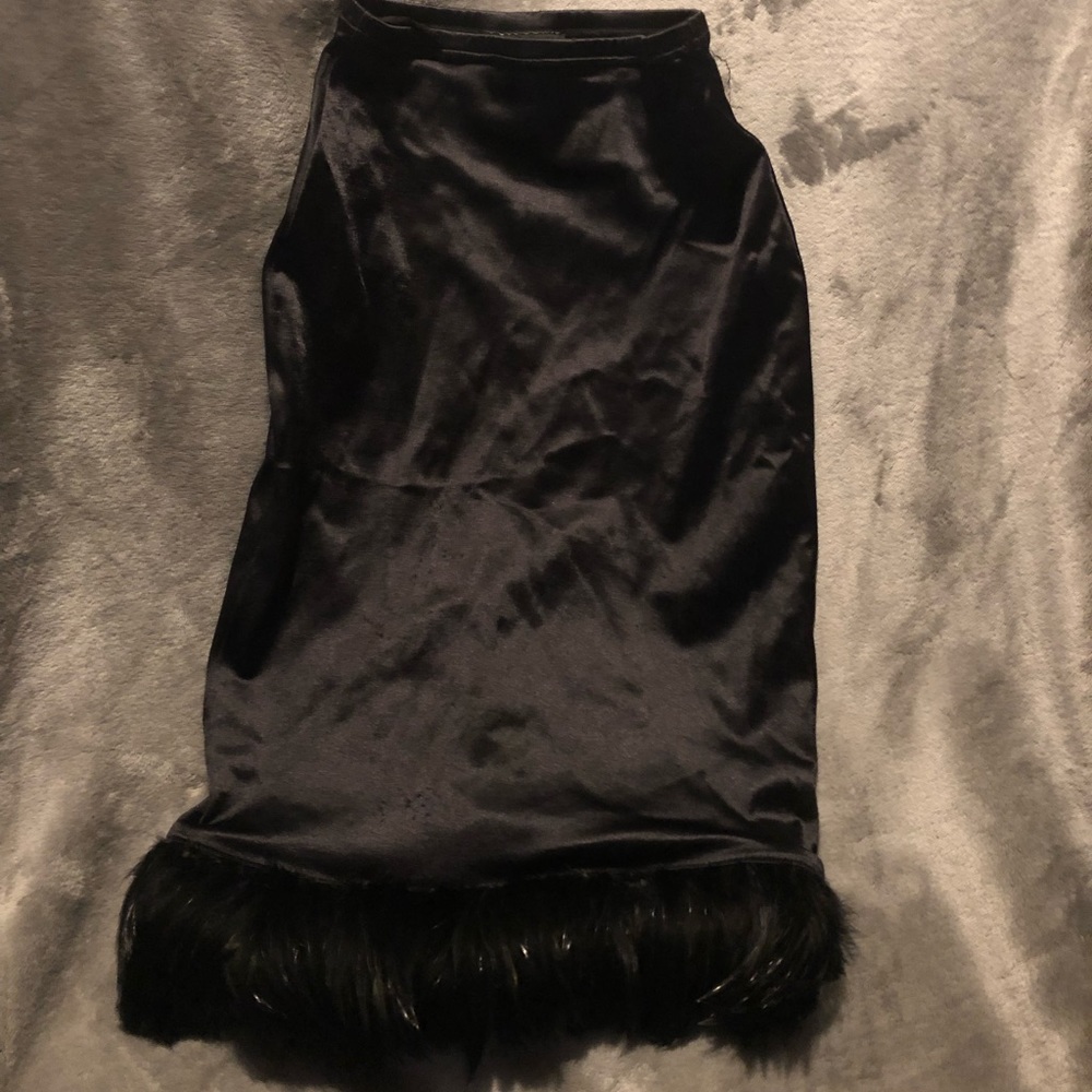 Catwalk of London England Ostrich feather skirt